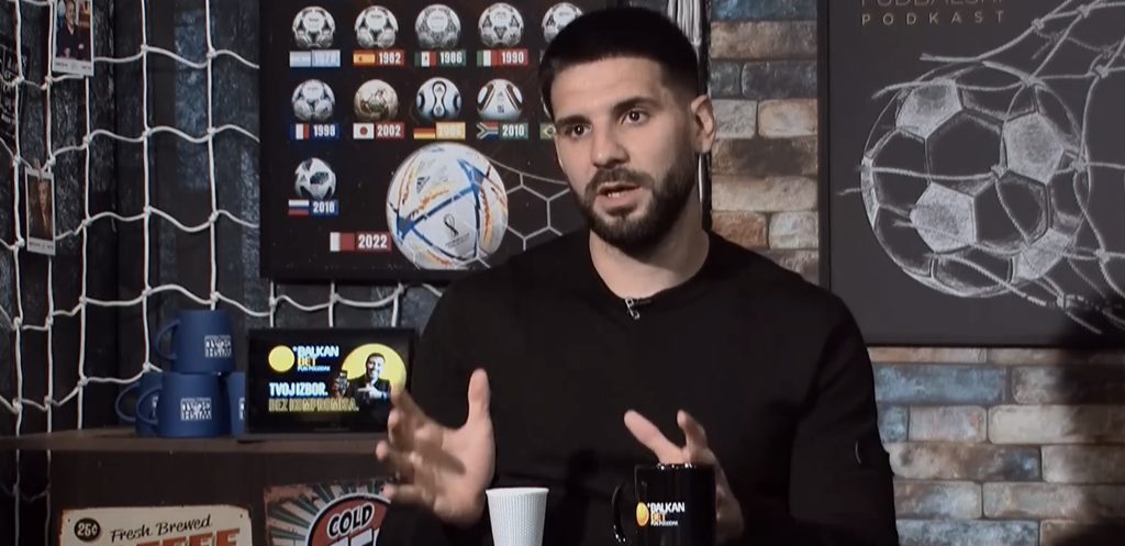 Uprava kluba FK Partizan ozbiljno radi na slaganju momčadi koja bi u nadolazećim sezonama trebala vratiti naslov prvaka u Humsku.